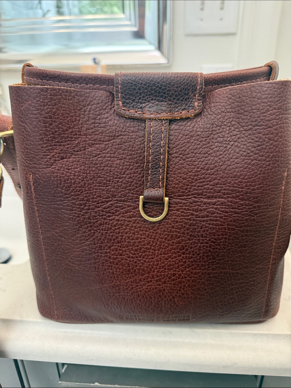 Portland Leather Goods small Firefly bucket bag - Picture 4 of 6